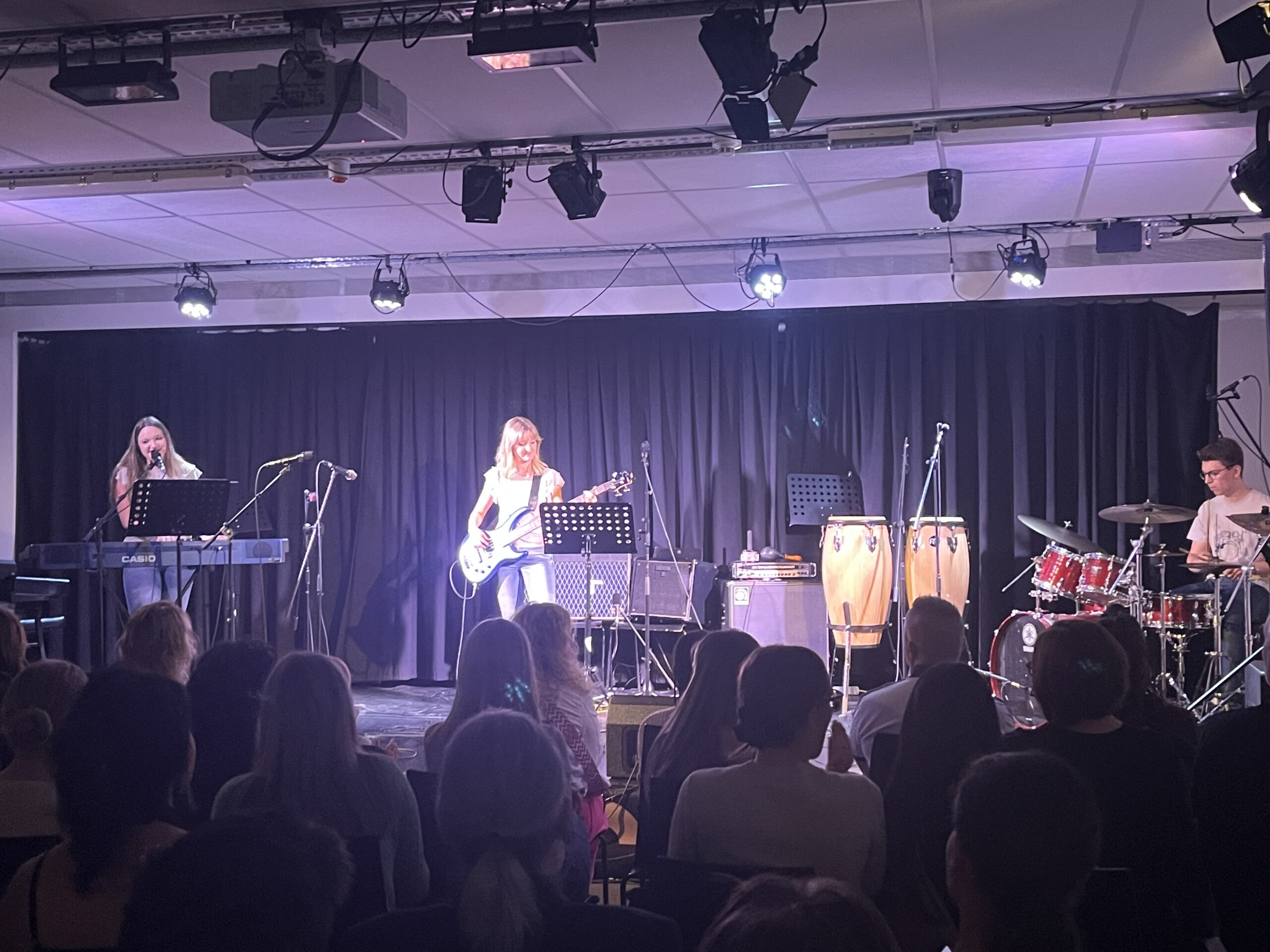 Krems rockt Wien: Drei Preisträgerschulen begeistern beim großen Bandfinale im Gasometer